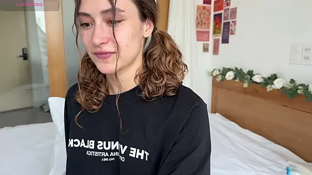 cutiemari online show from 04/12/26, 04:49
