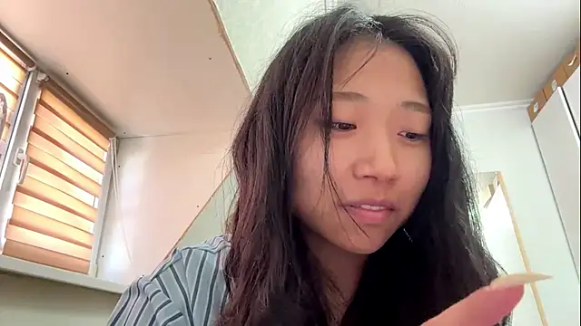 SweetMiaXO online show from 07/27/26, 11:01