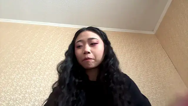 SweetMiaXO online show from 03/06/26, 10:16