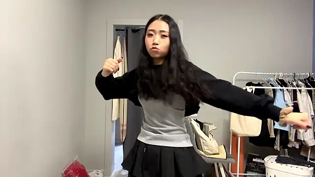 SweetMiaXO online show from 03/07/26, 10:21