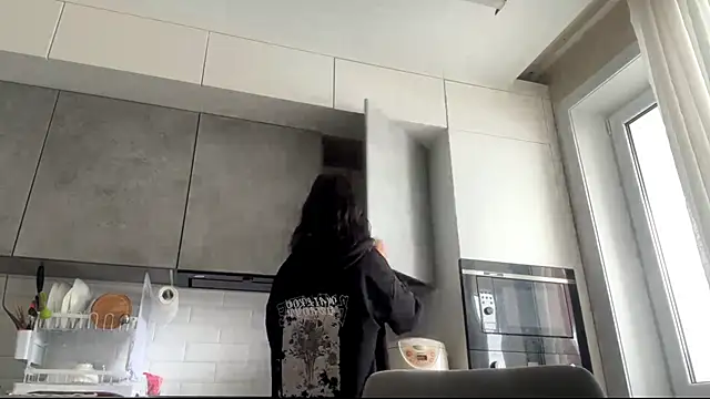 SweetMiaXO online show from 03/12/26, 02:06