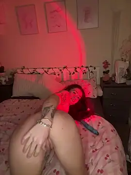 ValenciaTheVixenXX online show from 03/27/26, 10:33