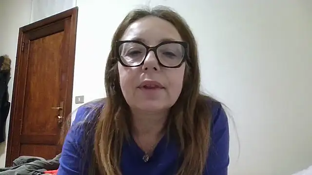 Snapshot of Miasexmilf chatting on 02/20/26, 02:19 Miasexmilf online show from 02/20/26, 02:19