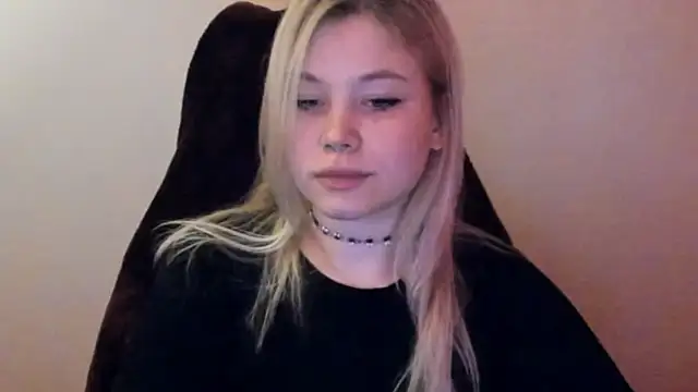 Snapshot of Lulu_Di chatting on 02/05/26, 11:11 Lulu Di online show from 02/05/26, 11:11