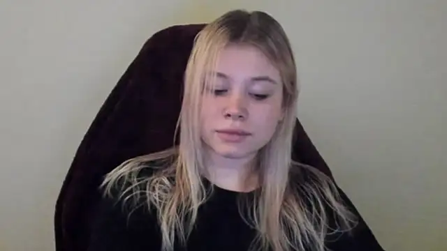 Snapshot of Lulu_Di chatting on 02/12/26, 12:21 Lulu Di online show from 02/12/26, 12:21