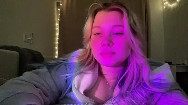 Lulu Di online show from 03/15/26, 06:37