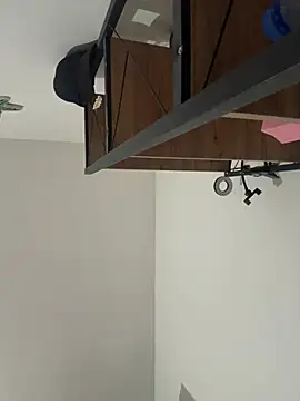 Azra-azrat0 online show from 04/17/26, 04:43