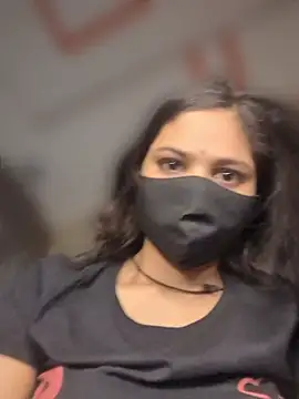 Snapshot of Cute_shikaa chatting on 03/23/26, 01:50 Cute shikaa online show from 03/23/26, 01:50