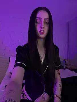 bellaxlauren online show from 02/02/26, 11:37