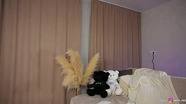 Snapshot of Anya_angel chatting on 02/11/26, 08:41 Anya angel online show from 02/11/26, 08:41