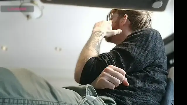 Snapshot of Gingerxl8 chatting on 02/06/26, 05:53 Gingerxl8 online show from 02/06/26, 05:53