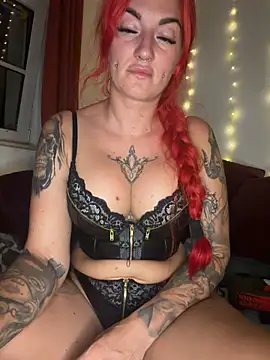 MrsRedFoxy online show from 06/30/26, 08:53