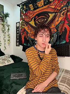 noynxz online show from 04/05/26, 04:19