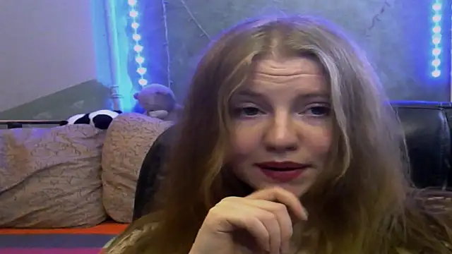 Space Girls 699 online show from 02/12/26, 10:04