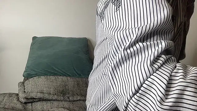 NovaTwinkx online show from 02/01/26, 07:28