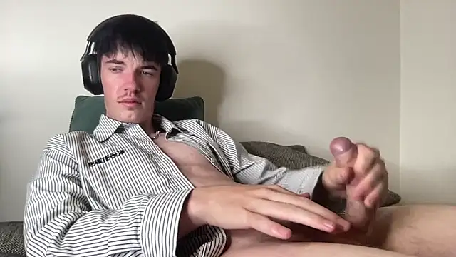 NovaTwinkx online show from 03/08/26, 06:17