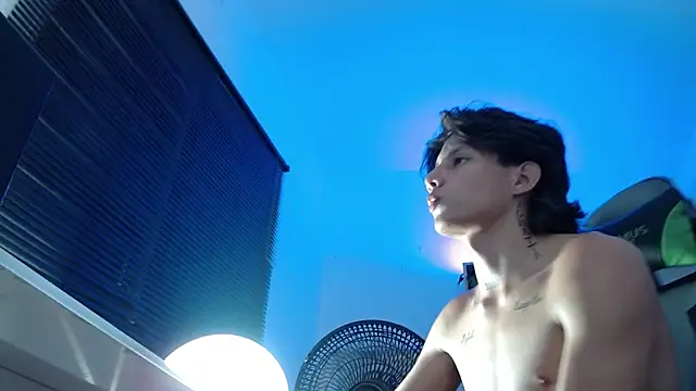 Snapshot of Didi_hard chatting on 03/01/26, 02:33 Didi hard online show from 03/01/26, 02:33