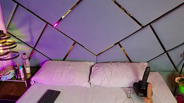 karol sm online show from 03/10/26, 03:32