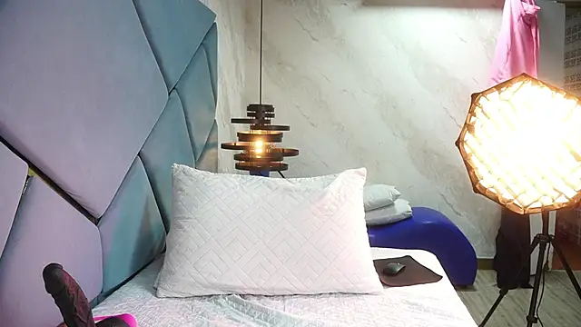 karol sm online show from 04/16/26, 02:45