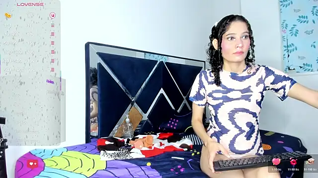Snapshot of Ninna_Vergara chatting on 06/12/26, 01:36 Ninna Vergara online show from 06/12/26, 01:36