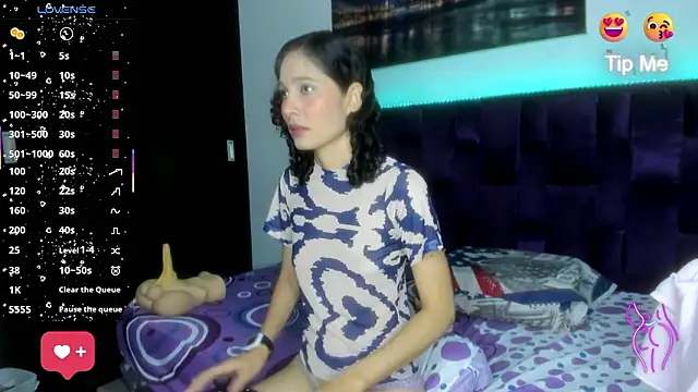 Ninna Vergara online show from 02/11/26, 01:38