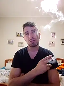 Snapshot of Mcsimotoro chatting on 04/13/26, 09:57 Mcsimotoro online show from 04/13/26, 09:57