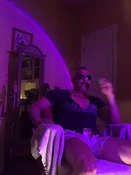 daddydonkey84 online show from 04/24/26, 06:59
