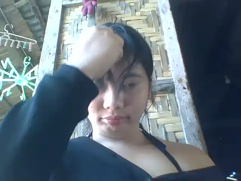 Snapshot of xxexy_Vivica05 chatting on 04/12/26, 05:00 xxexy Vivica05 online show from 04/12/26, 05:00