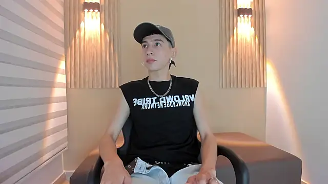 lian cameron online show from 02/02/26, 03:49