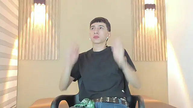 lian cameron online show from 02/17/26, 03:59