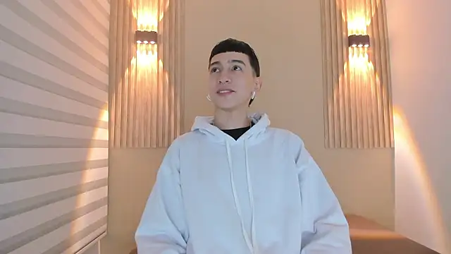 lian cameron online show from 02/03/26, 04:10