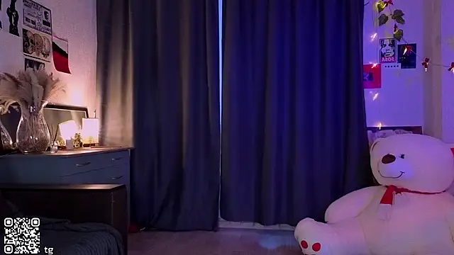 Kendaliby  online show from 02/28/26, 01:38