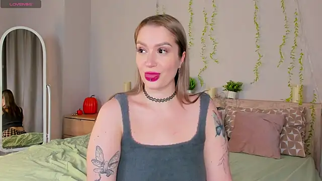 Viickie Nelsson online show from 03/27/26, 09:32