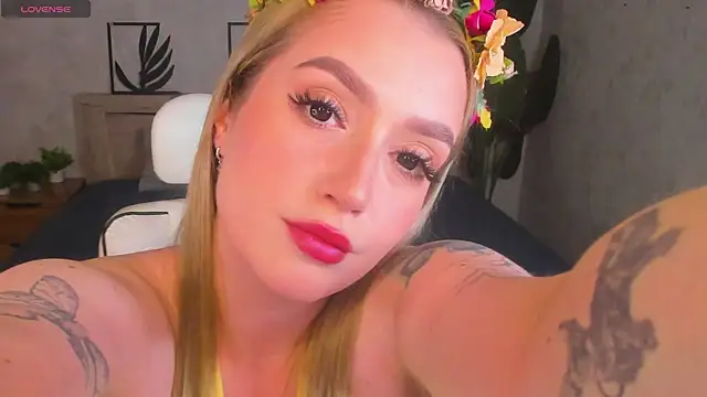 Viickie Nelsson online show from 04/10/26, 09:49