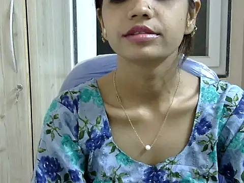 Kulsum S online show from 03/27/26, 01:01