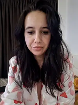 MavisReeve online show from 02/15/26, 09:47