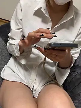 Snapshot of yui__yuichan chatting on 03/26/26, 11:08 yui yuichan online show from 03/26/26, 11:08