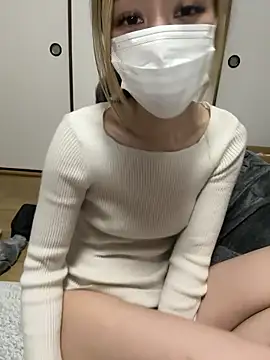 Snapshot of yui__yuichan chatting on 02/17/26, 01:52 yui yuichan online show from 02/17/26, 01:52