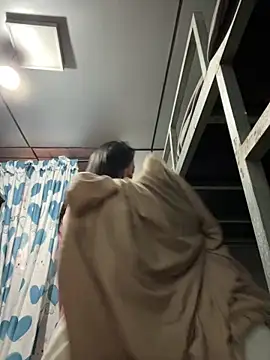 Lyn-be99 online show from 04/03/26, 01:23