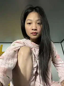 Lyn-be99 online show from 03/12/26, 02:17