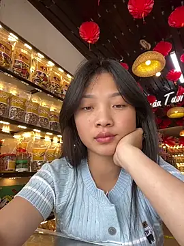 Lyn-be99 online show from 04/04/26, 03:57