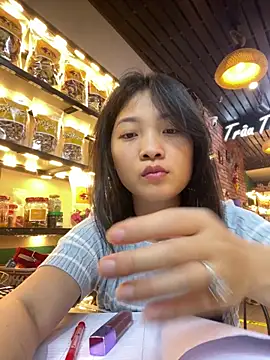 Lyn-be99 online show from 04/16/26, 02:18