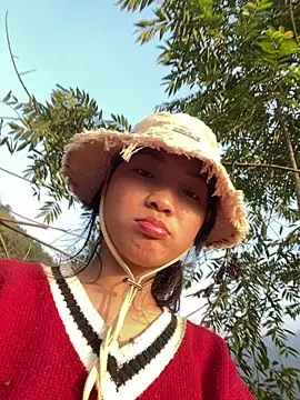 Lyn-be99 online show from 02/05/26, 09:49