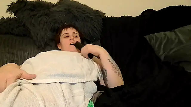 Tiara XOX online show from 02/01/26, 07:45