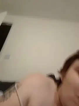 Tiara XOX online show from 02/11/26, 04:01