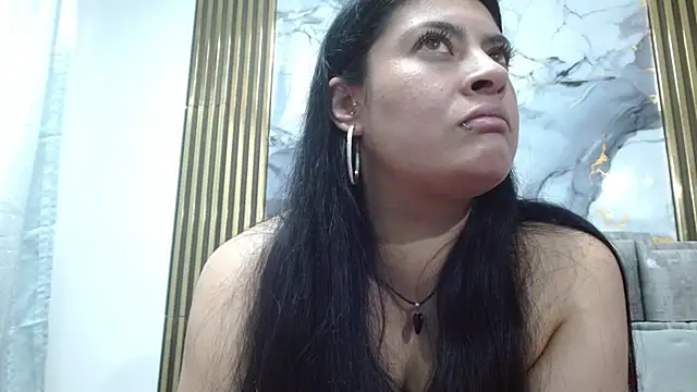 AlayaLee1 online show from 01/19/26, 12:20