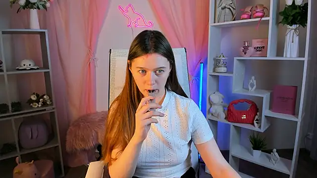 CelestineMauriac online show from 03/07/26, 06:46