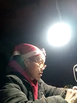 Snapshot of yoyosexy11 chatting on 02/11/26, 01:00 yoyosexy11 online show from 02/11/26, 01:00