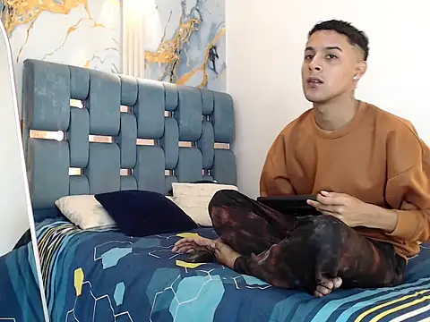 Sexy boys hell2 online show from 01/19/26, 01:37