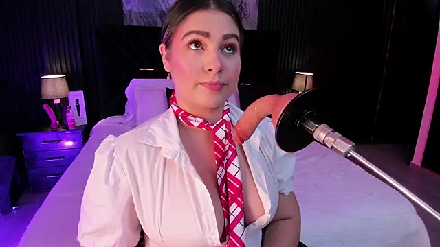 Snapshot of Liiahfontaine chatting on 05/25/26, 12:04 Liiahfontaine online show from 05/25/26, 12:04